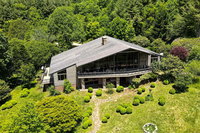 Premier Appalachian Living with Panoramic Vistas Accommodation Indiana