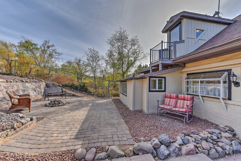 Prescott Home With 2 Patios-6 Min Walk To The Square - thumb 1