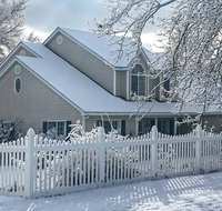 Private 2-Story Home 10 Miles to Bryce Canyon - Accommodation Indiana