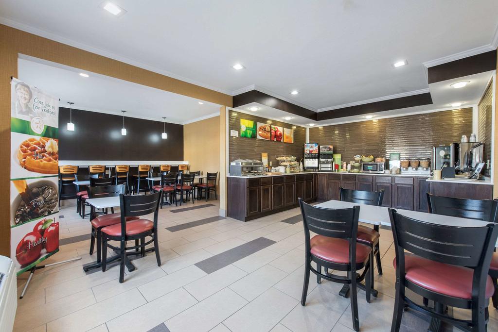 Quality Inn & Suites - thumb 2