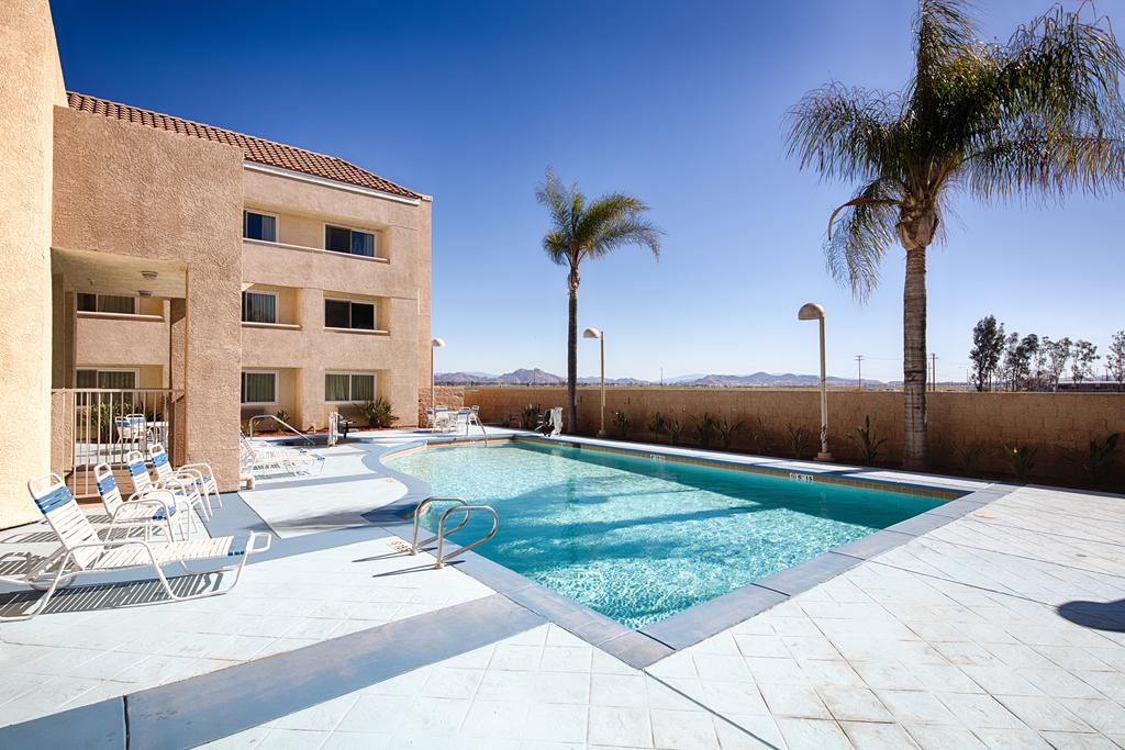 Red Lion Inn & Suites Perris - thumb 0