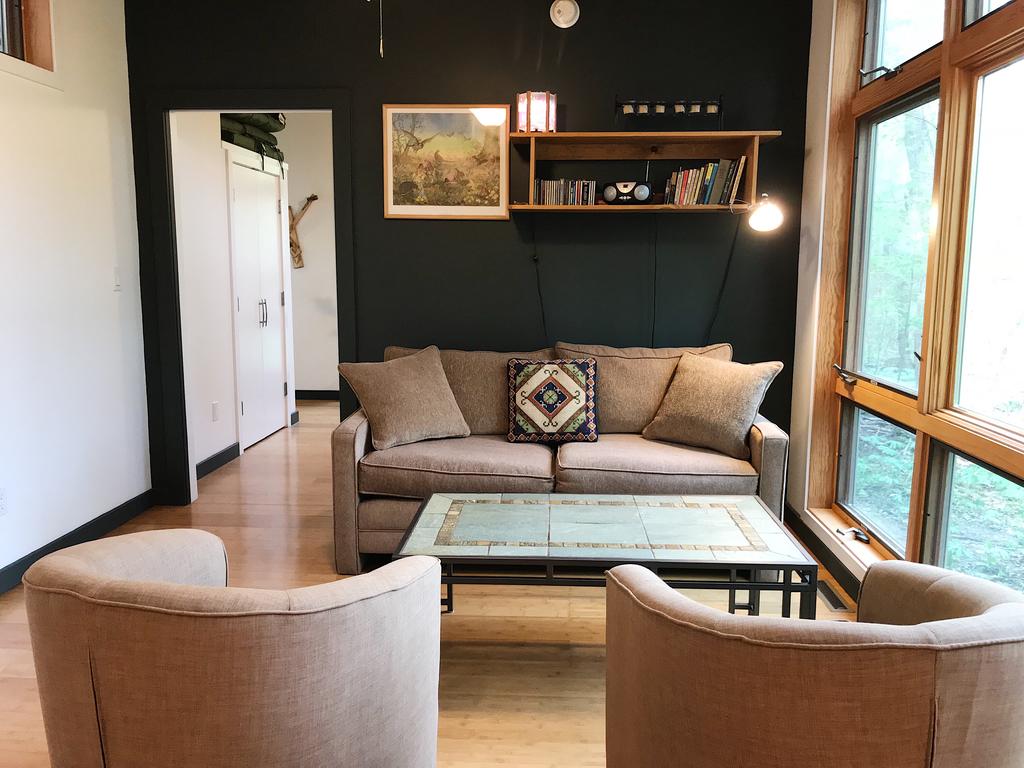 Relax And Unwind At The Cottage In The Woods - thumb 1