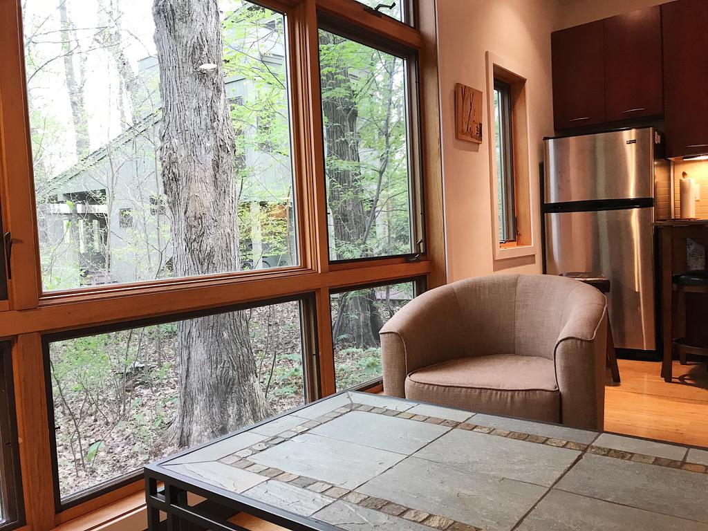 Relax And Unwind At The Cottage In The Woods - thumb 2