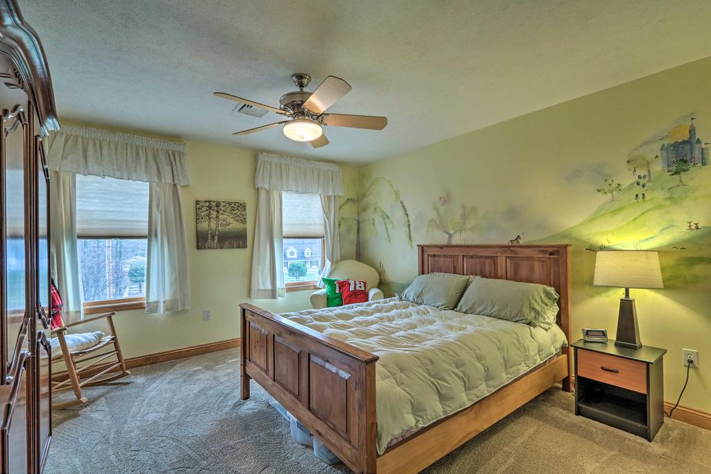 Resort Home, Walk To Raceway Less Than 6 Mi To Big Boulder! - thumb 0