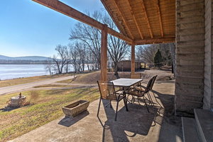Riverfront Derby Home - Hot Tub & Patio!
