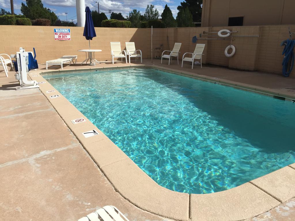 Rodeway Inn - thumb 3