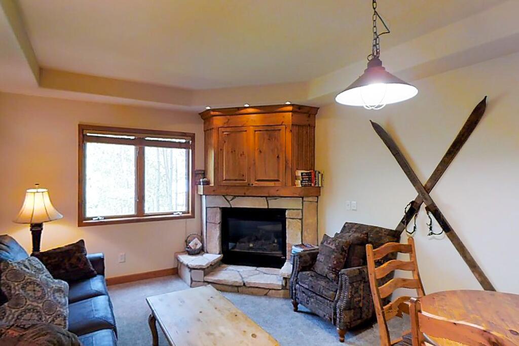 Romance At Riverbends' Snowflake Lift - thumb 1