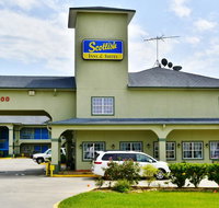Scottish Inn and Suites Alvin - Accommodation Indiana