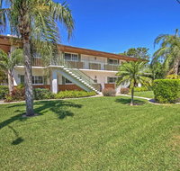 Singer Island Condo - Walk to Beach and Marina - Accommodation Indiana