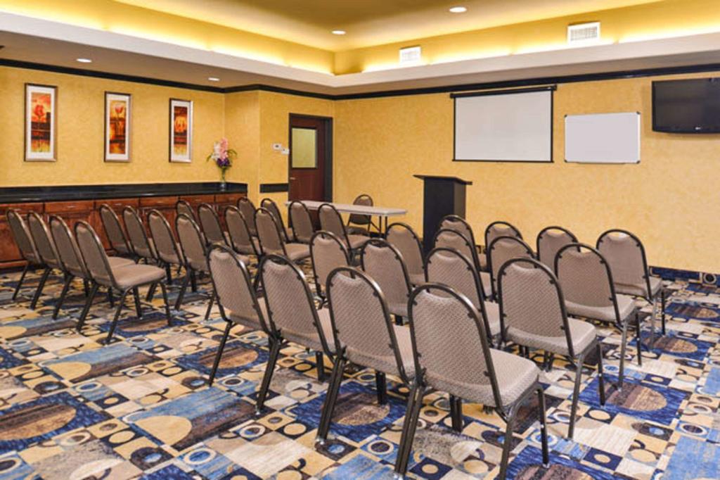 Sleep Inn And Suites Houston - thumb 3