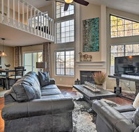 Spacious Centennial Townhome with Private Deck! - Accommodation Indiana