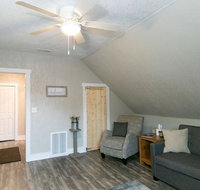 Spacious Downtown Market St Apt Steps to Honeywell  Eagles Theatre - Accommodation Indiana
