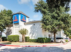 Studio 6-Arlington, TX - South - Dallas