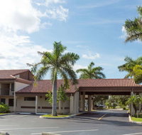 Super 8 by Wyndham Riviera Beach West Palm Beach - Accommodation Indiana