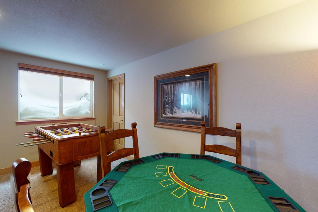 Tall Timber Getaway - thumb 2