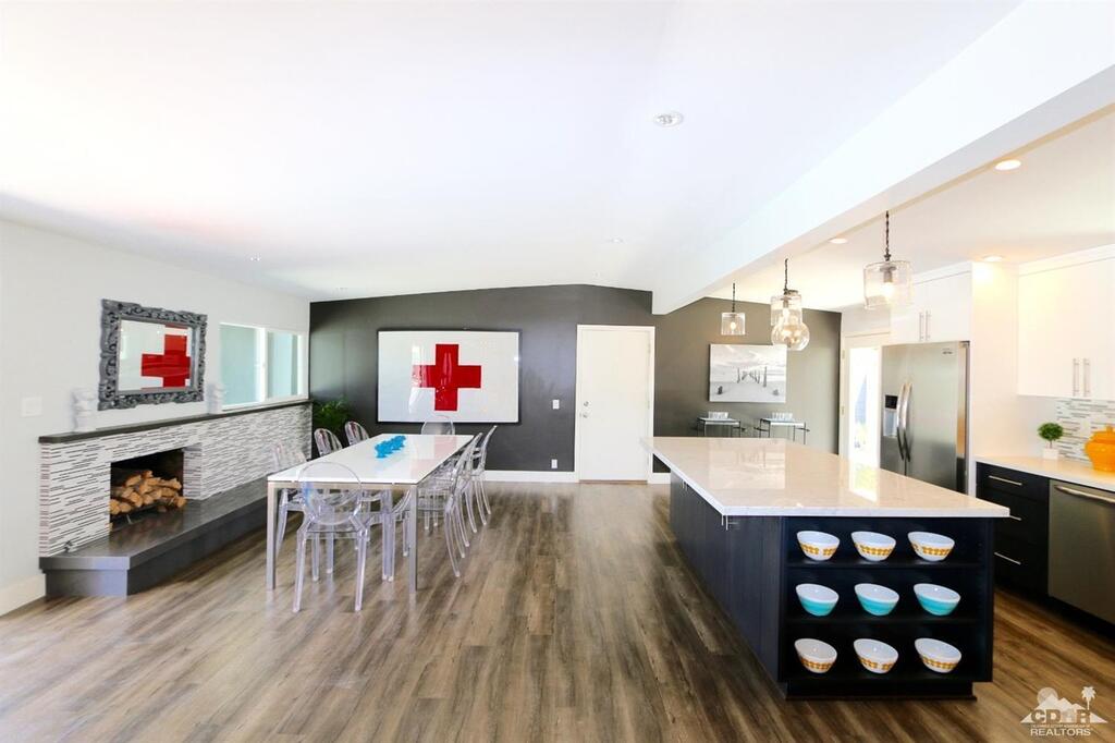 The Estate At Palm Desert - thumb 2