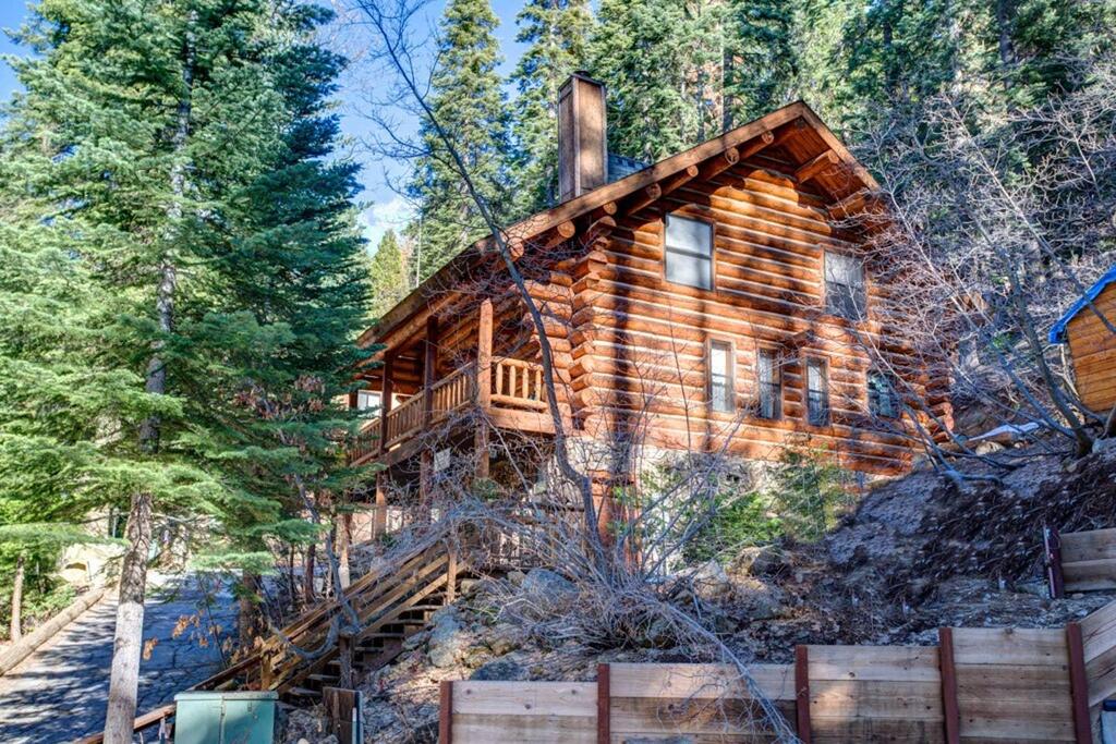 The Log Home In Yosemite National Park - thumb 3