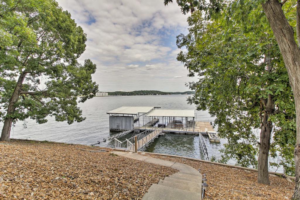 Townhouse With Shared Dock On Lake Of The Ozarks - thumb 3