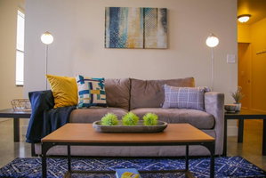 UNIQUE STUDIO IN HISTORIC BLDG W/ MONUMENT VIEWS