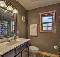 Updated Rural Retreat in New Haven Near Vineyards - Accommodation Indiana