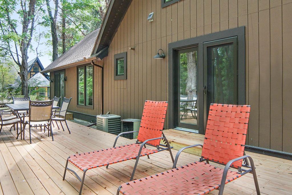 Wake Robin - thumb 2