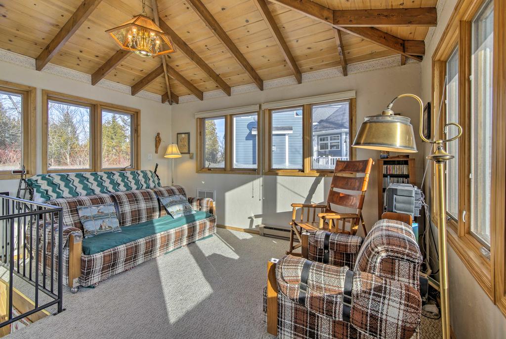 Waterfront Baileys Harbor Studio On Lake Michigan! - thumb 3