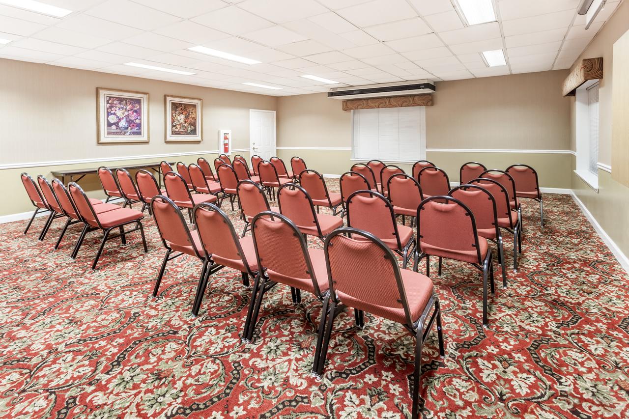 Baymont By Wyndham Decatur - thumb 4