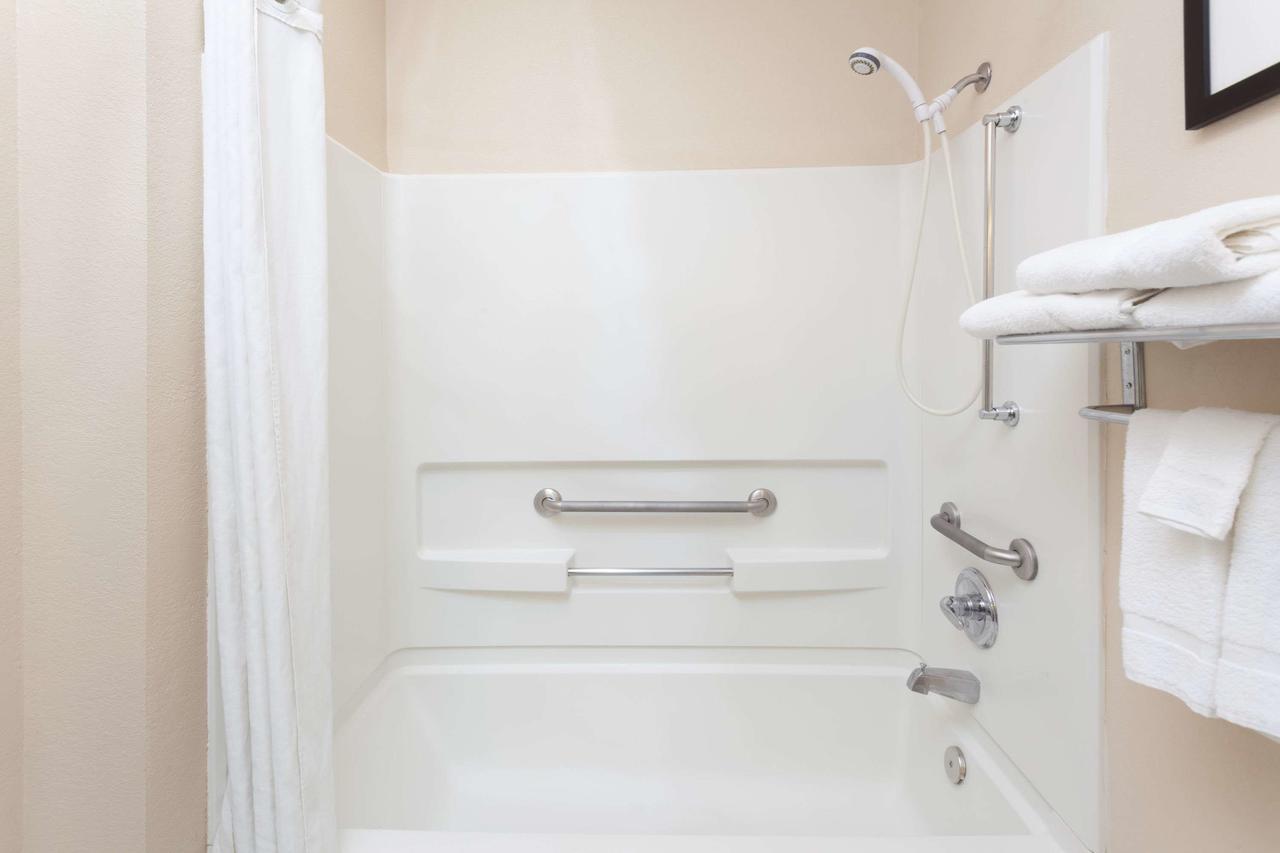 Baymont By Wyndham Decatur - thumb 33