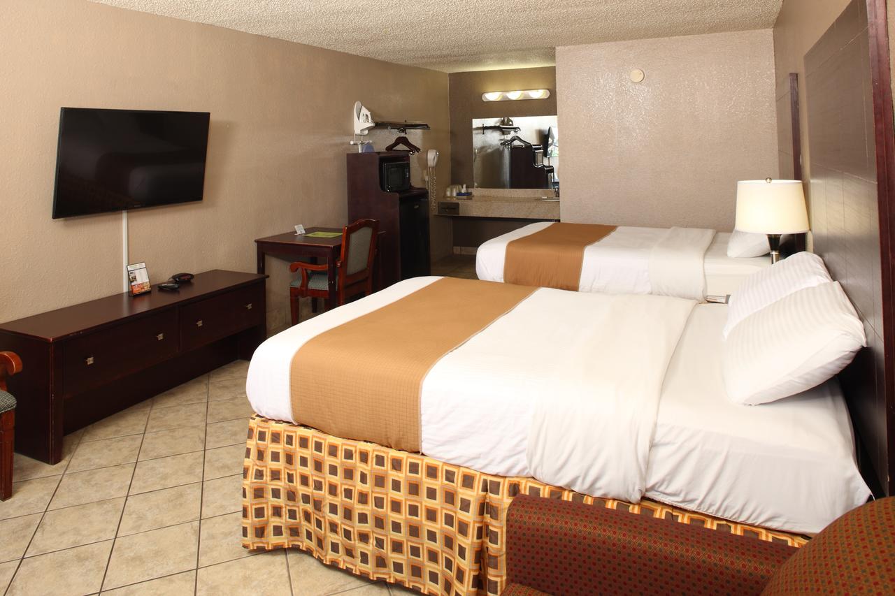 Beachside Resort Hotel - thumb 18