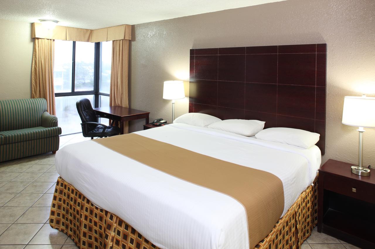 Beachside Resort Hotel - thumb 1