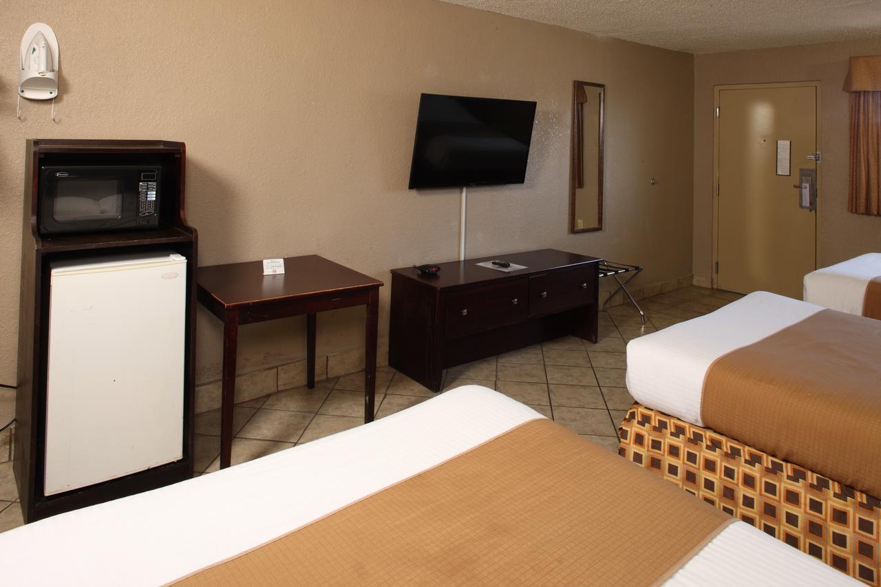 Beachside Resort Hotel - thumb 10
