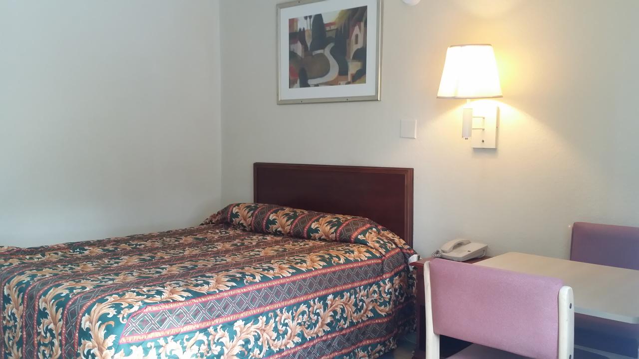 Carpet Inn - thumb 4