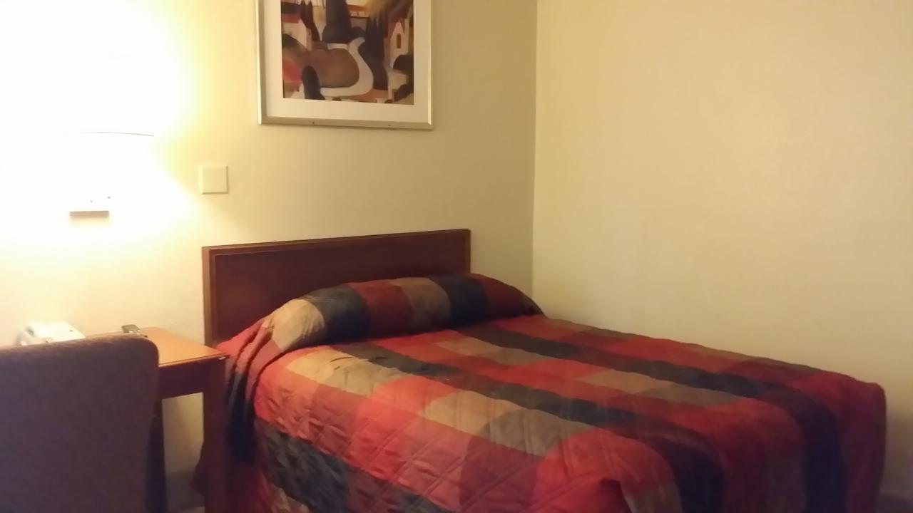 Carpet Inn - thumb 6