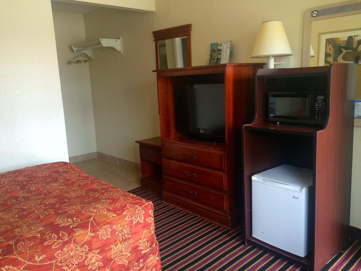 Carpet Inn - thumb 19