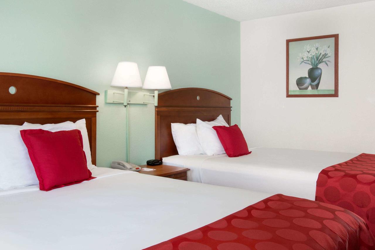 Ramada By Wyndham Pelham - thumb 17