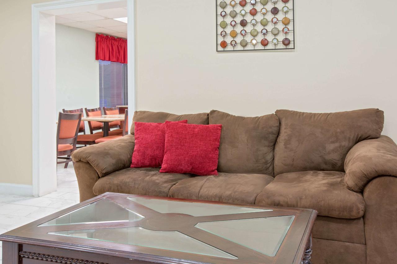 Ramada By Wyndham Pelham - thumb 42