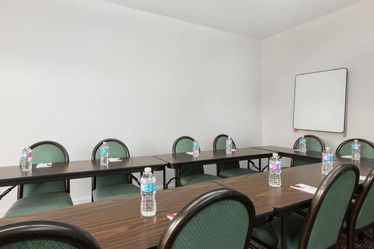 Ramada By Wyndham Pelham - thumb 21