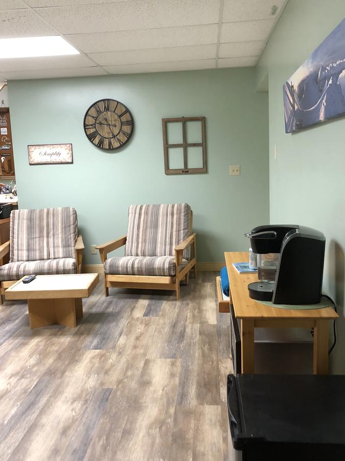 Sawing Logzz Bed And Breakfast - thumb 34