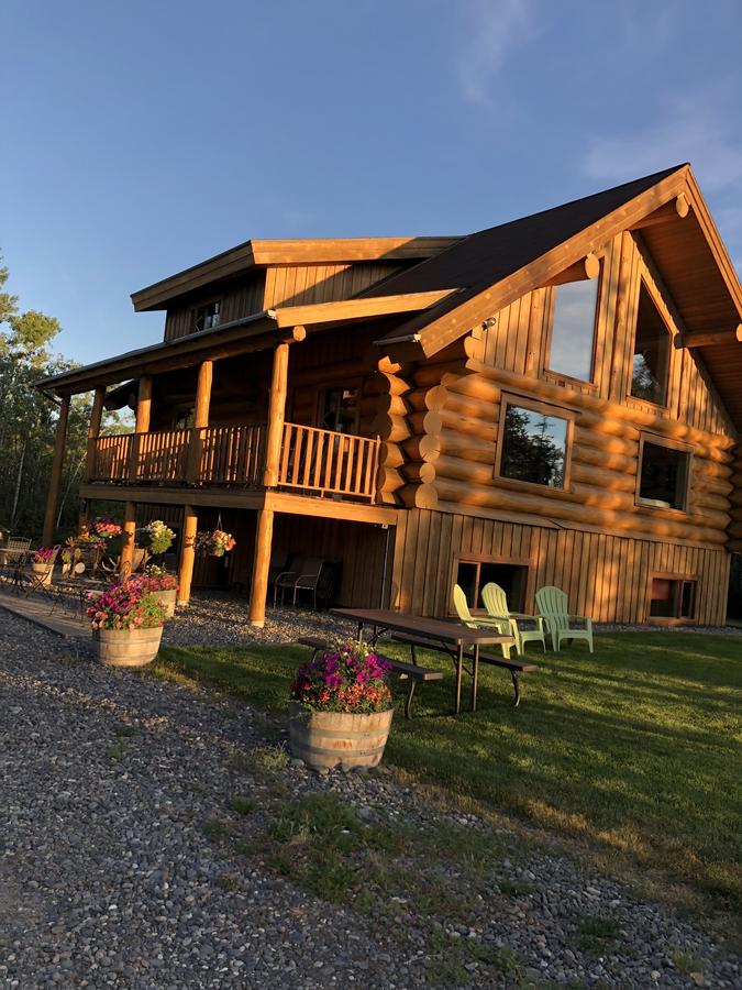 Sawing Logzz Bed And Breakfast - thumb 13