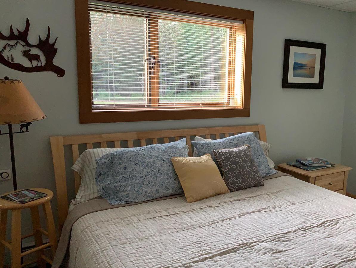 Sawing Logzz Bed And Breakfast - thumb 2