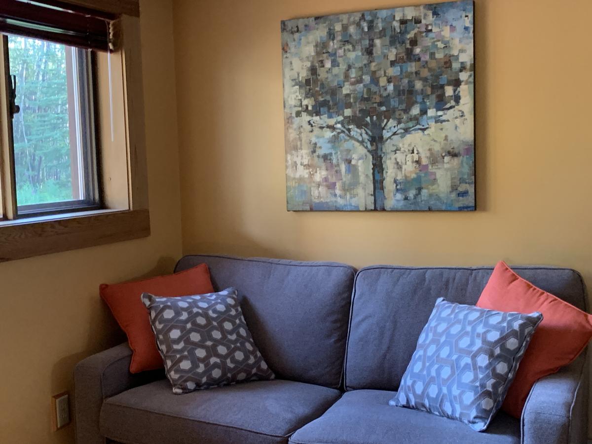 Sawing Logzz Bed And Breakfast - thumb 9