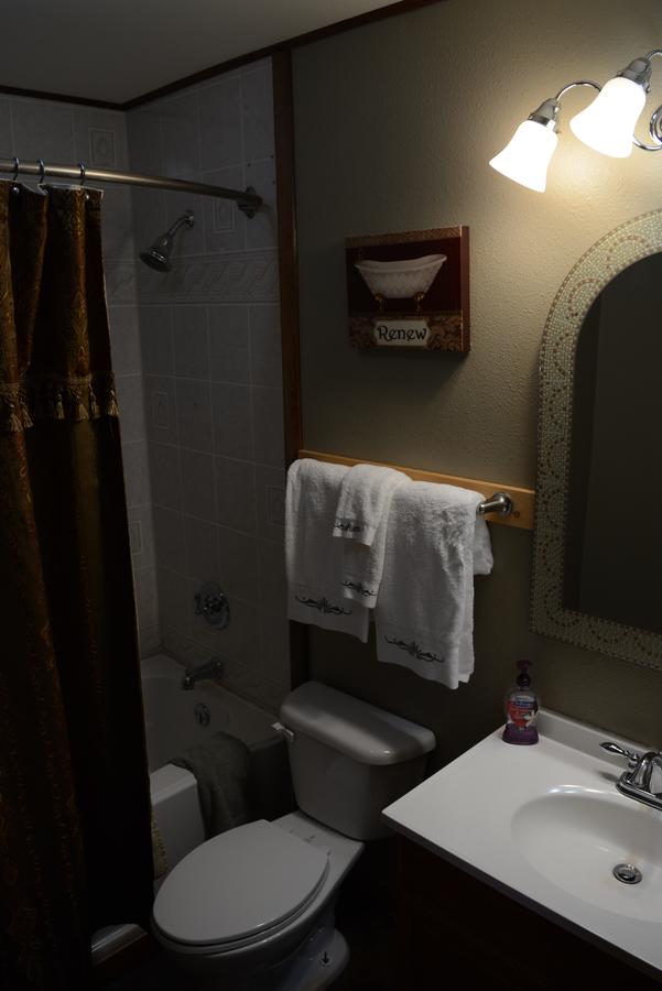 A Hyde Away Inn B&B - thumb 9