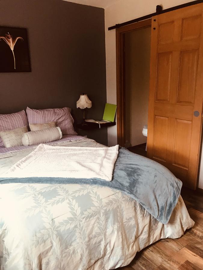 A Hyde Away Inn B&B - thumb 3