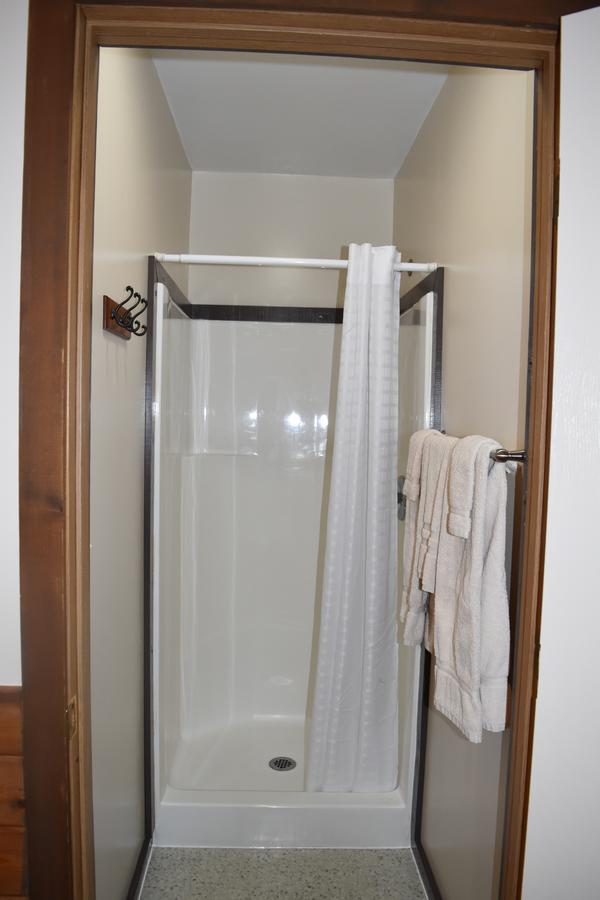 Backwoods Lodge - thumb 15