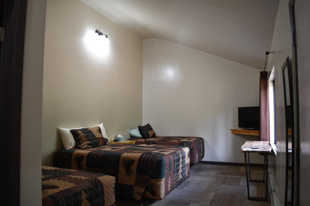 Backwoods Lodge - thumb 20