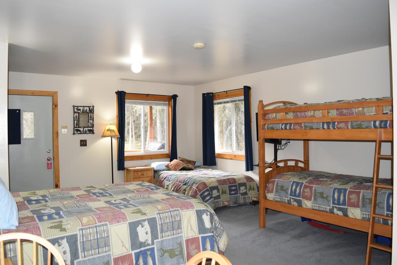 Backwoods Lodge - thumb 2