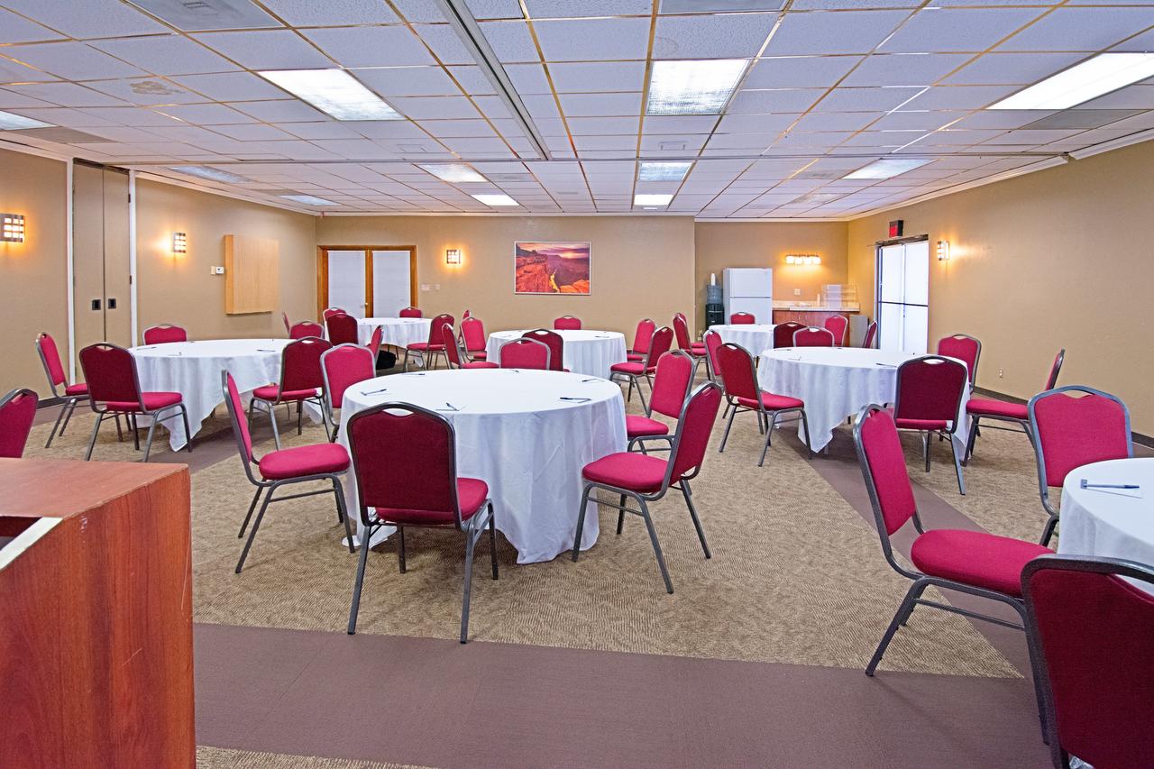 Hotel Tempe/Phoenix Airport InnSuites Hotel & Suites - thumb 19