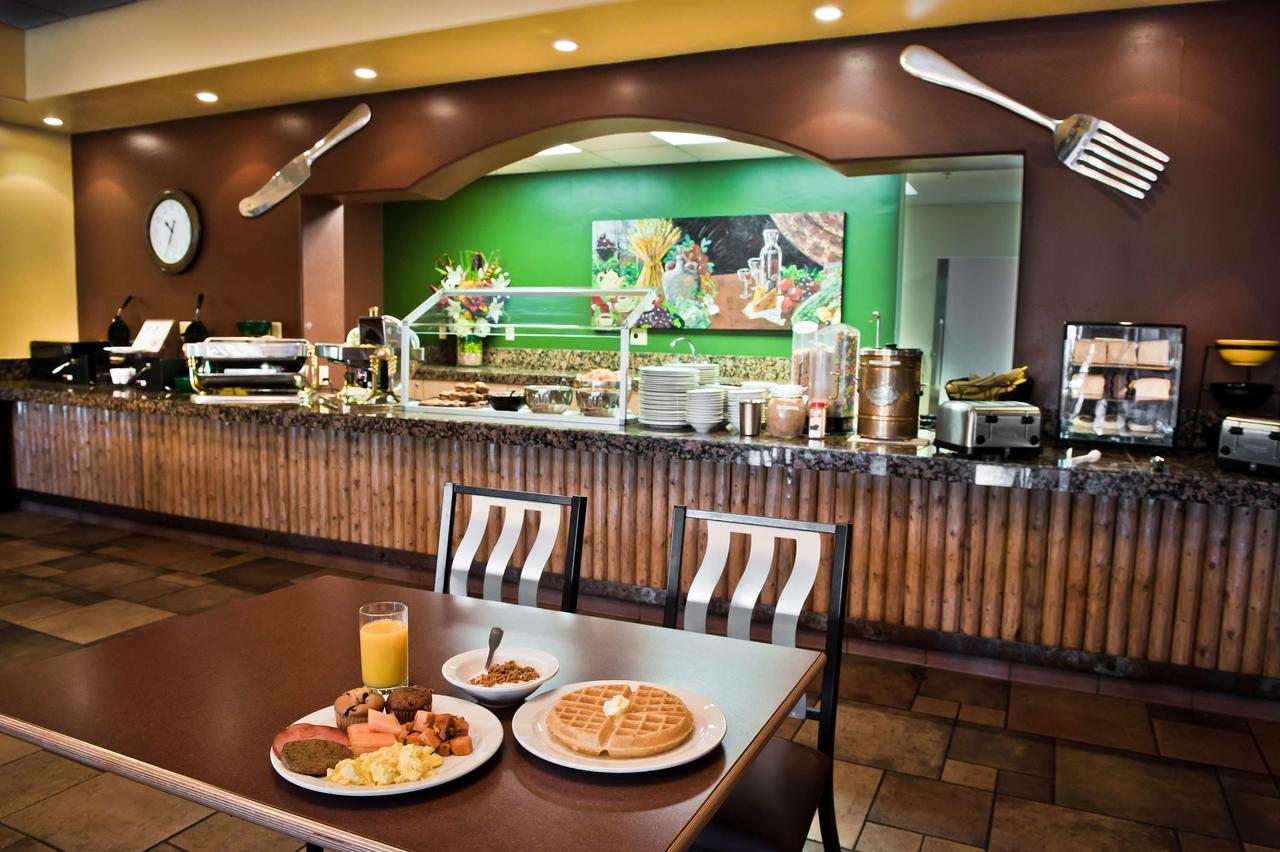 Best Western Plus Arroyo Roble Hotel & Creekside Villas - thumb 44