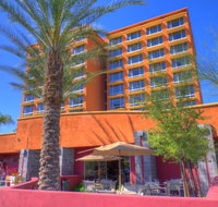 Ramada by Wyndham Phoenix Midtown - Accommodation Indiana