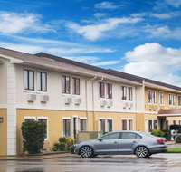 Super 8 by Wyndham Jonesboro - Accommodation Indiana